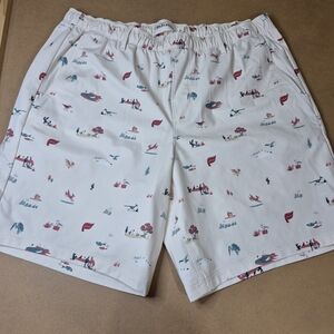 Fabletics White Patterned Men Shorts Hybrids 2450/725